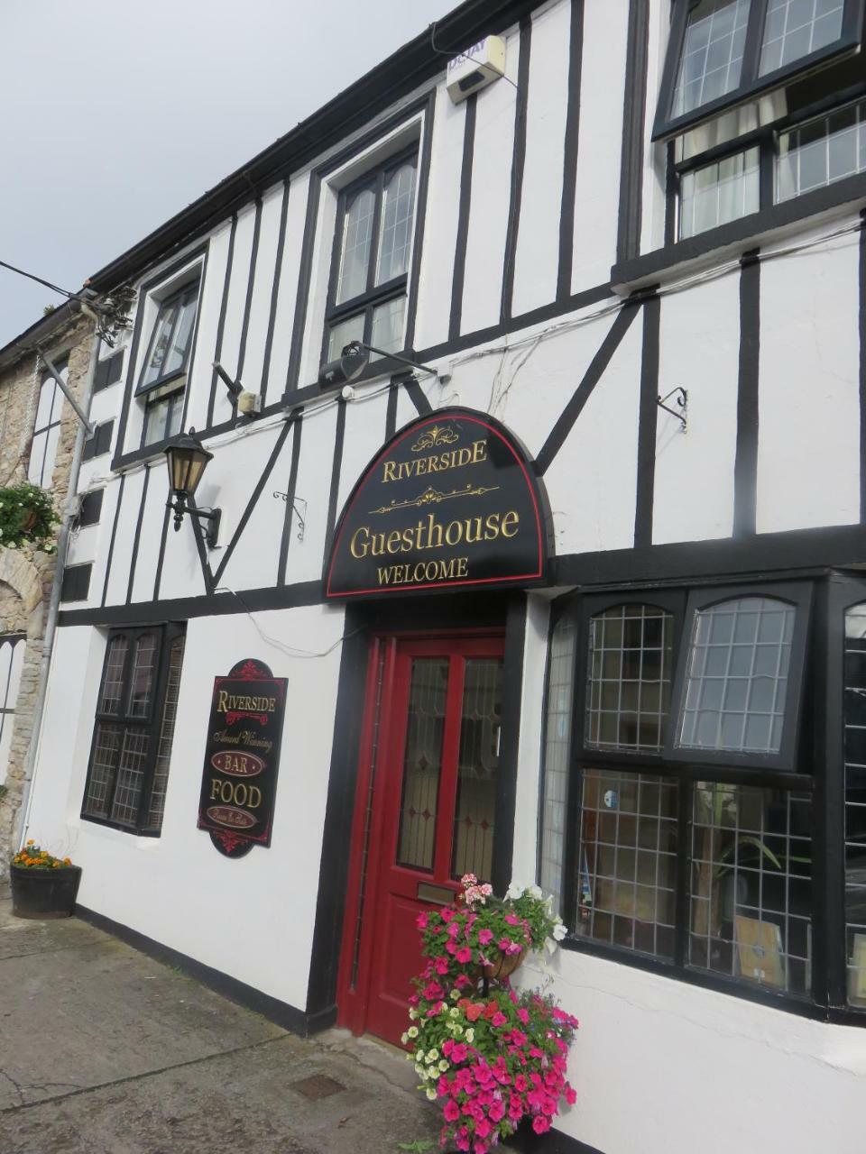 Riverside Guesthouse Charlestown Esterno foto
